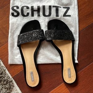 SCHUTZ Glitter sliders with patent leather  9